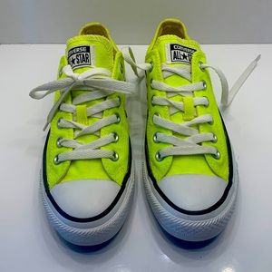 Converse size 7 women’s highlight colored shoes